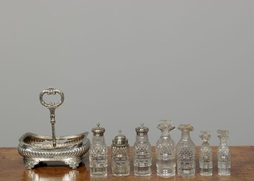 SOLID SILVER CRUET SET ON STAND HALLMARKED LONDON 1819 MADE BY CHARLES THOMAS FOX - ADDITIONAL PHOTO 3
