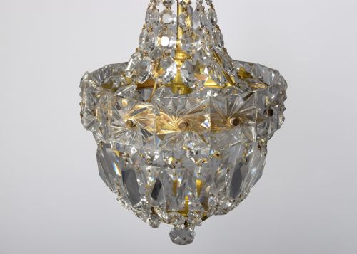 PAIR OF BRASS AND CRYSTAL LIGHT FITTINGS - ADDITIONAL PHOTO 4