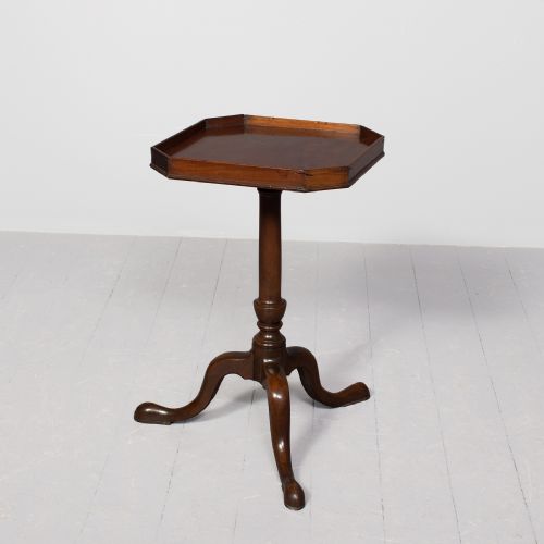 GEORGE III MAHOGANY OCCASIONAL TABLE