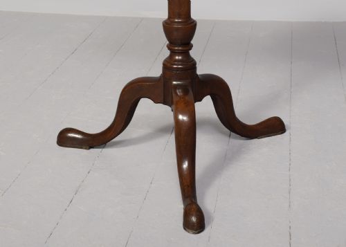 GEORGE III MAHOGANY OCCASIONAL TABLE - ADDITIONAL PHOTO 2