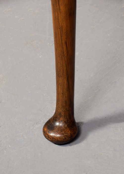 GEORGE II STYLE WALNUT DINING TABLE - ADDITIONAL PHOTO 2