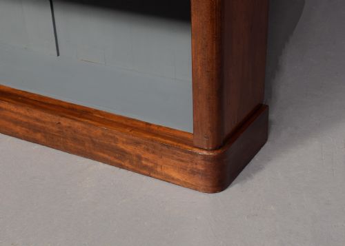 VICTORIAN TALL MAHOGANY OPEN BOOKCASE WITH 5 LONG ADJUSTABLE SHELVES - ADDITIONAL PHOTO 4