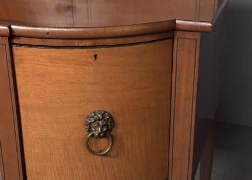 LARGE SCOTTISH GEORGE III MAHOGANY STAGEBACK SIDEBOARD - ADDITIONAL PHOTO 5