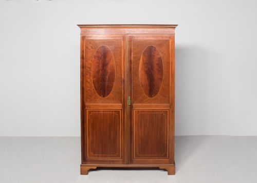 GEORGIAN STYLE MAHOGANY 2 DOOR WARDROBE - ADDITIONAL PHOTO 6