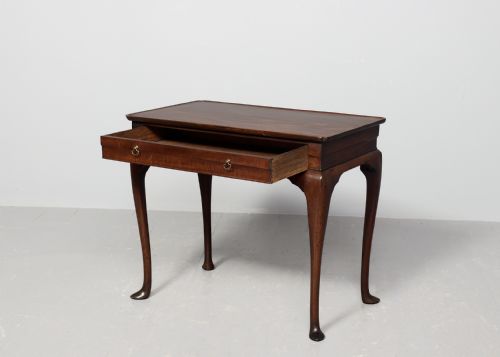 RARE EARLY GEORGE III MAHOGANY LOWBOY - ADDITIONAL PHOTO 1