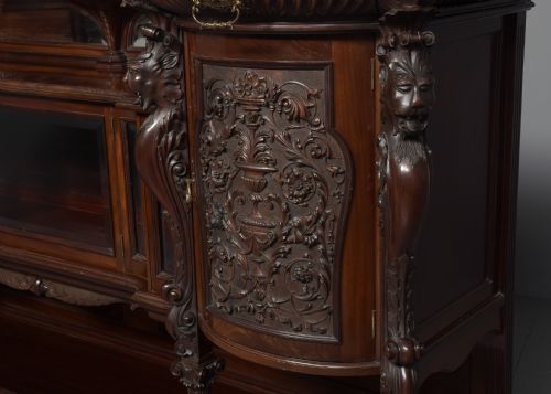 MAGNIFICENT LATE VICTORIAN CARVED MAHOGANY CABINET WITH MIRRORBACK AND CUPBOARDS - ADDITIONAL PHOTO 7