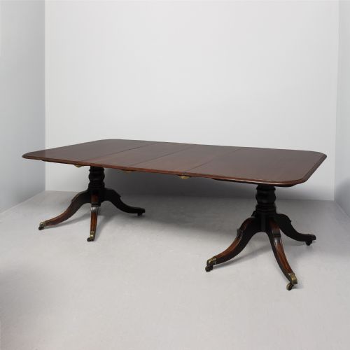 George IV Mahogany Dining Table with 2 Extra Leaves