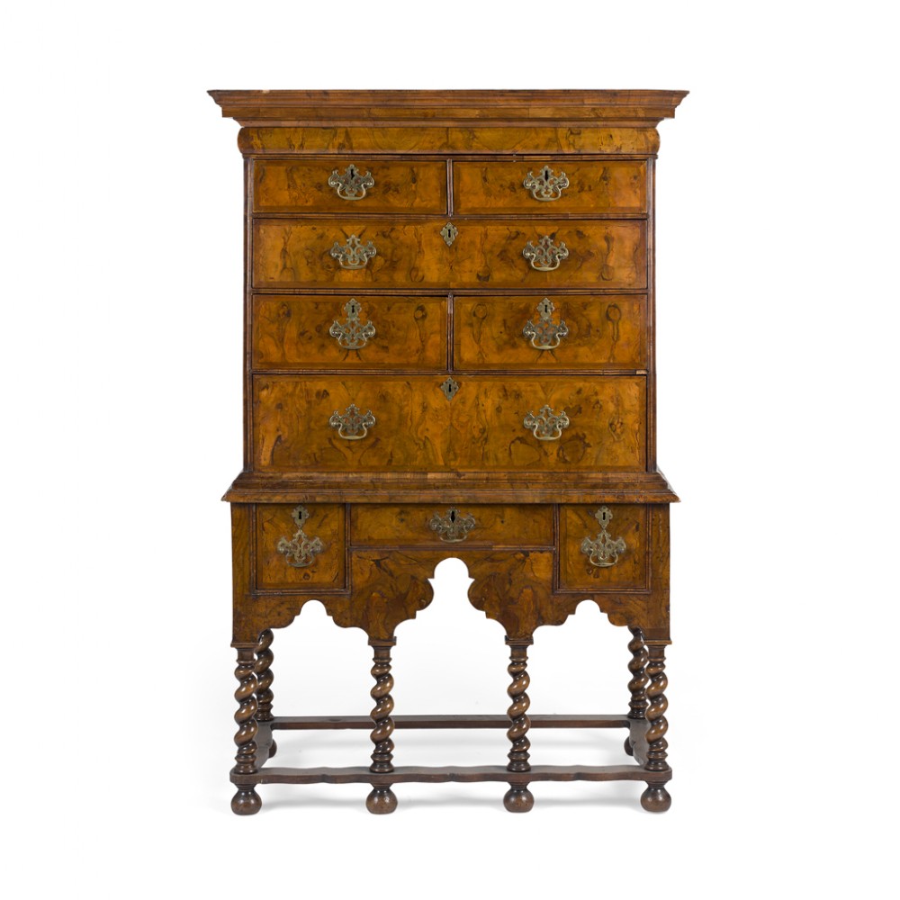 George II Burr walnut Chest on Stand