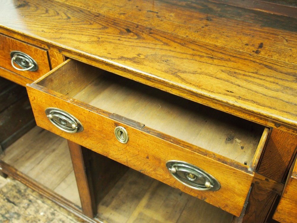 George III Welsh Oak Dresser View XII