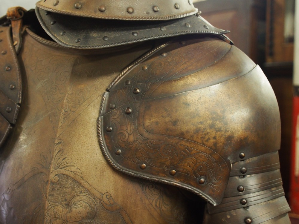Victorian Set of Armour on Stand View XI