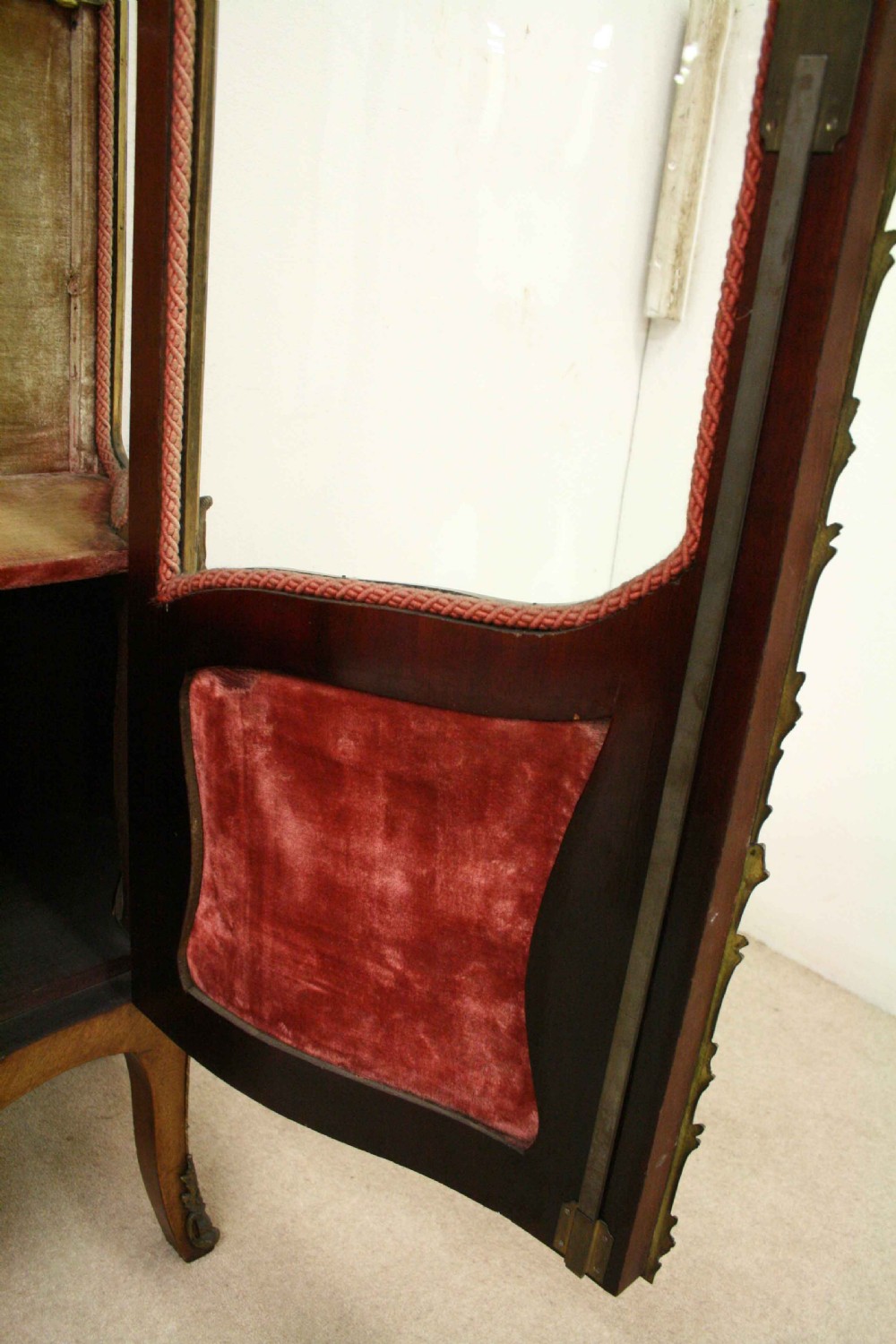 French Serpentine Front Vernis Martin Cabinet View VII
