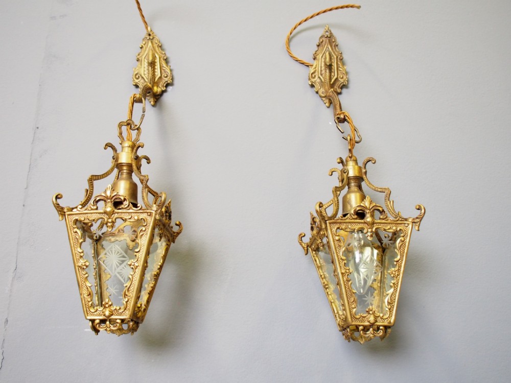 Pair of Venetian Style Wall Mount Lanterns View VII
