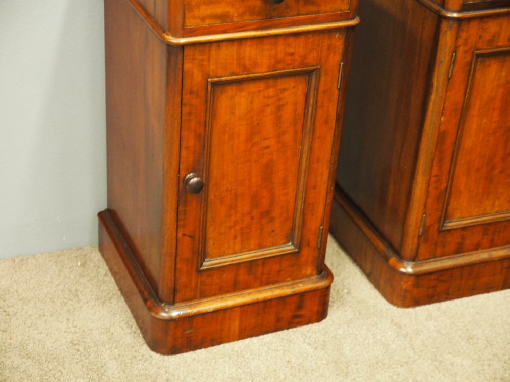 Pair of Neat Sized Mahogany Bedside Cabinets View III