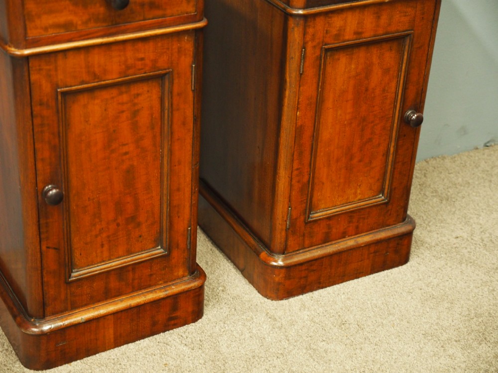Pair of Neat Sized Mahogany Bedside Cabinets View IV