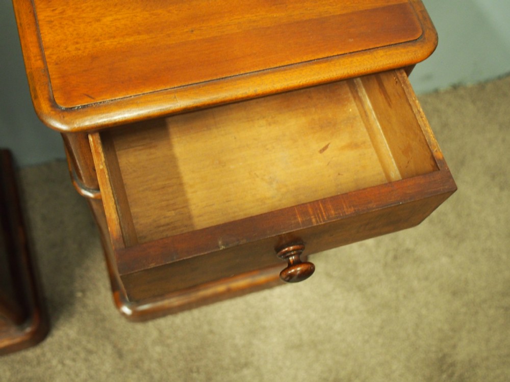 Pair of Neat Sized Mahogany Bedside Cabinets View VI