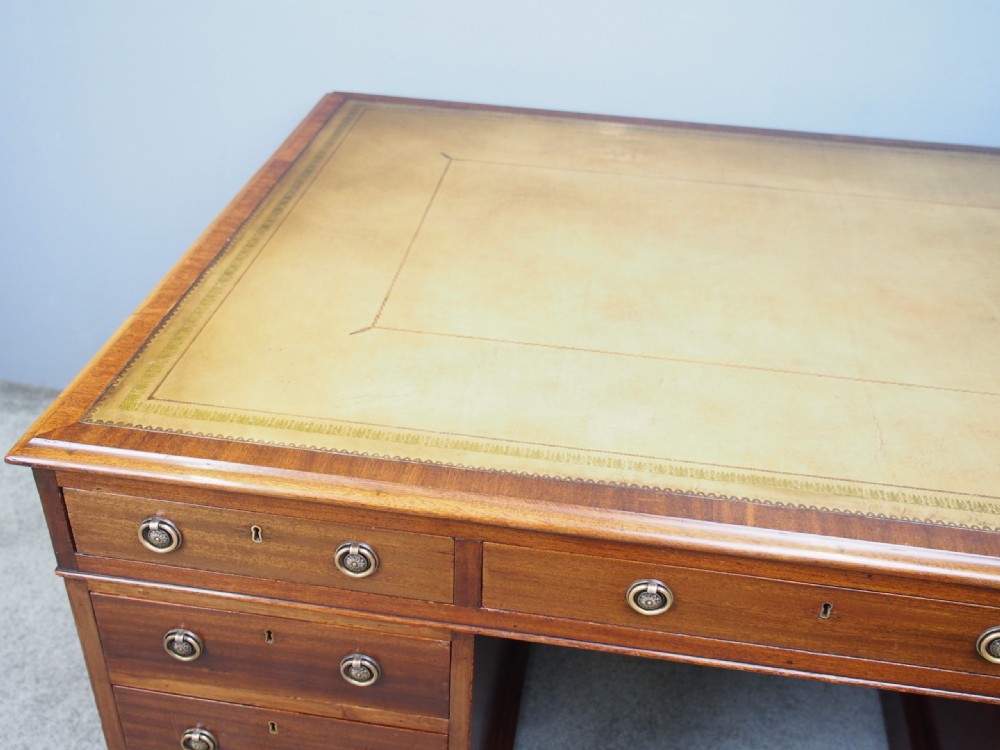 Early 19th Century Mahogany Partners Desk View IV