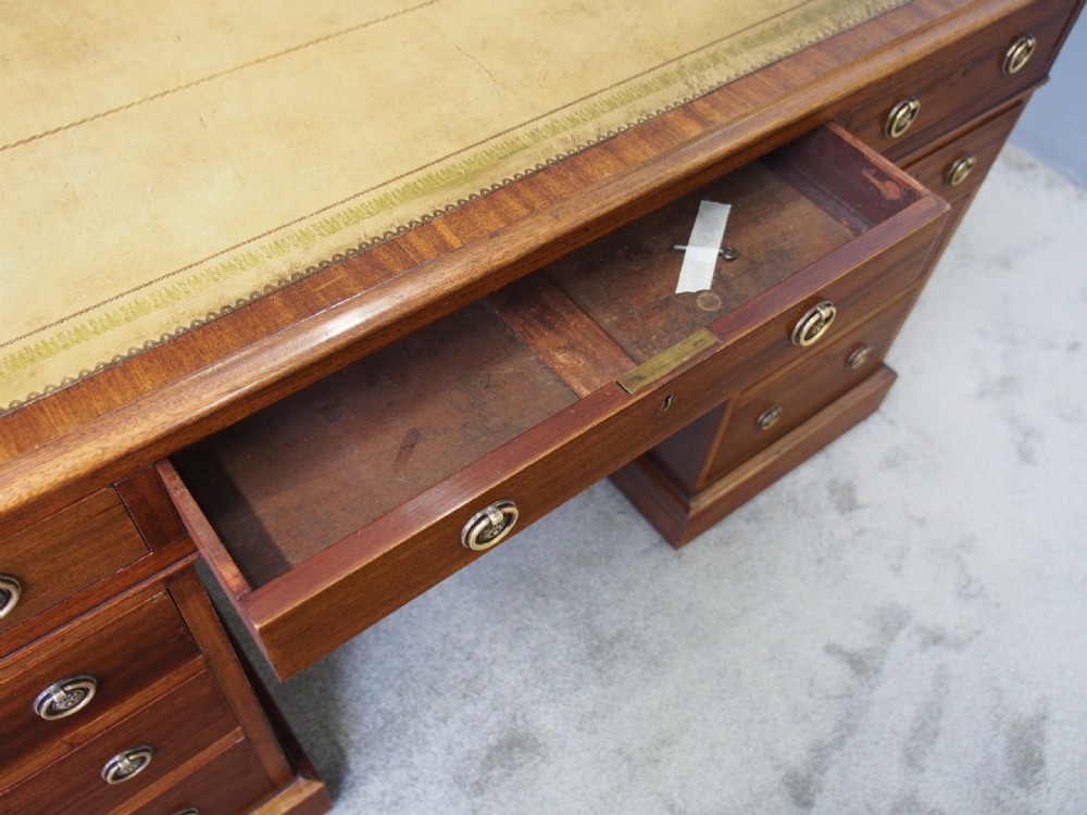 Early 19th Century Mahogany Partners Desk View VII