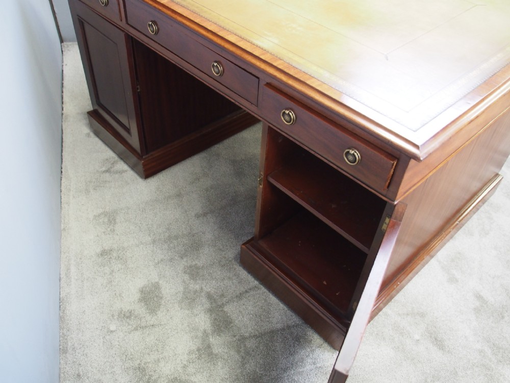 Early 19th Century Mahogany Partners Desk View XVII
