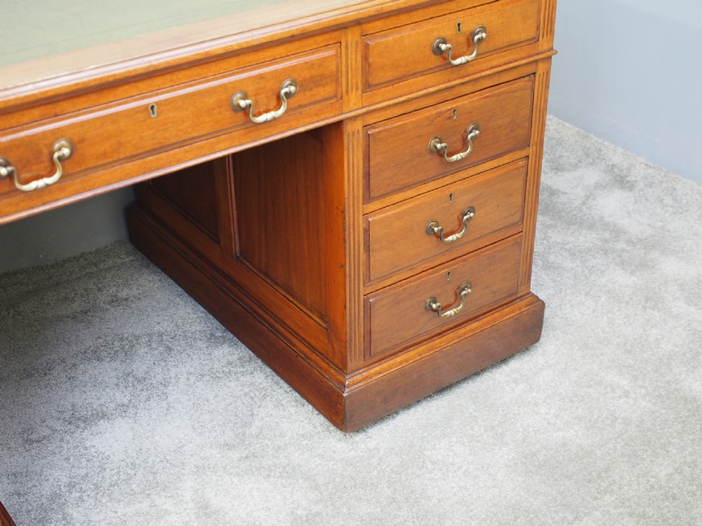 Large Edwardian Walnut Pedestal Desk View VI
