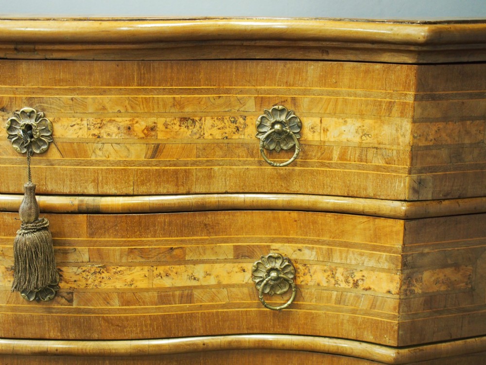 Northern Italian Serpentine Walnut Commode View XIX