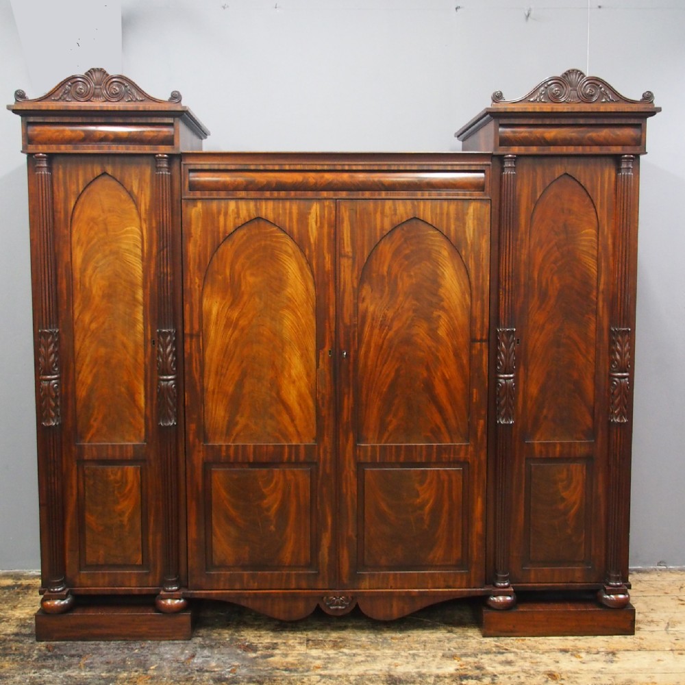 William IV Scottish Mahogany 4 Door Wardrobe
