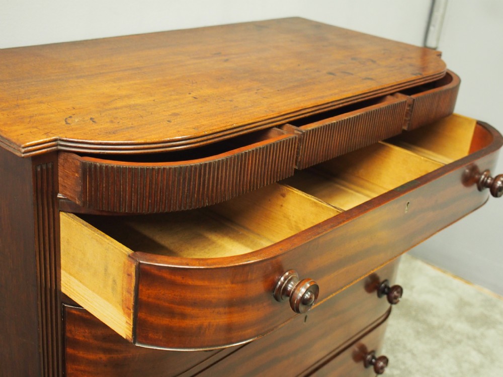 Scottish Mahogany Chest of Drawers by Gordon and Watson, Ayr View XIV