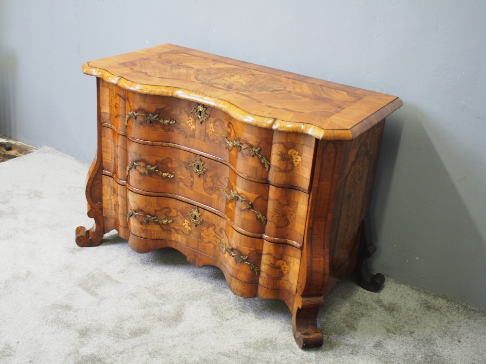 North Italian Walnut Serpentine Commode View IV
