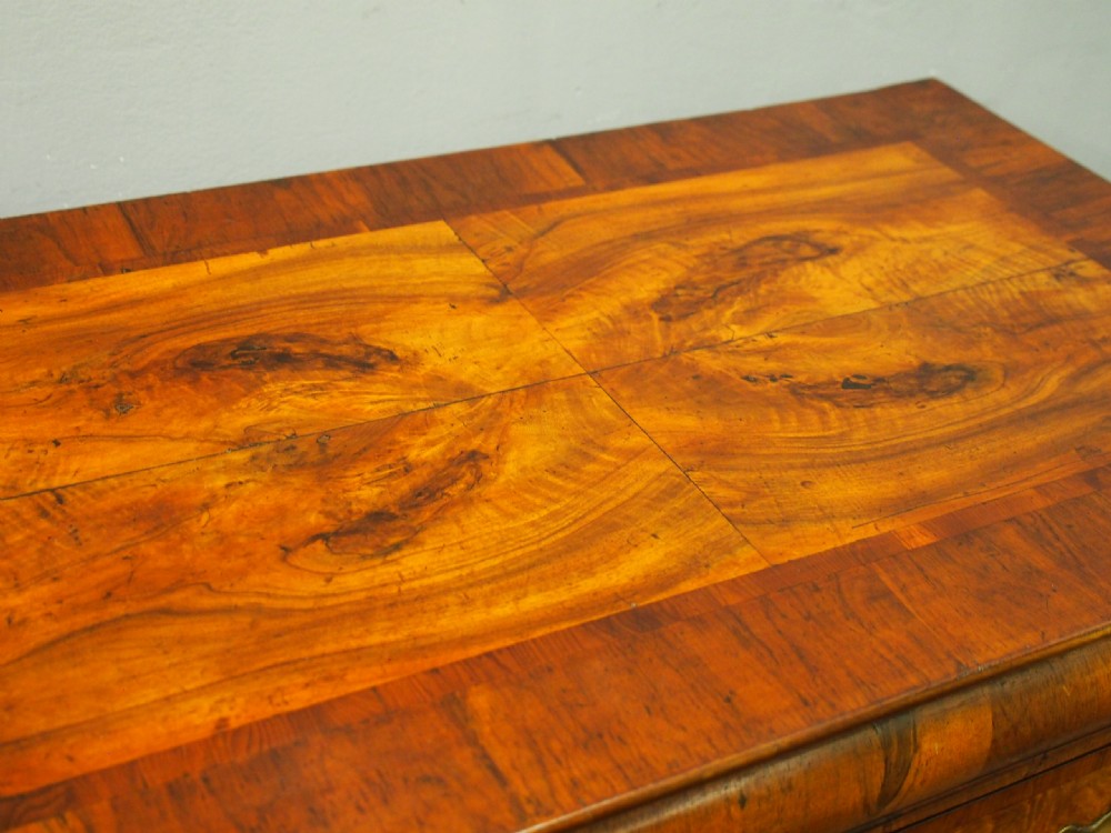18th Century Walnut Chest of Drawers View VII