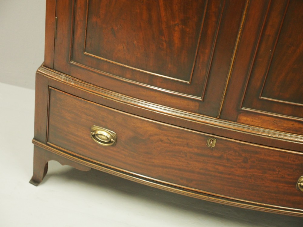 Georgian Style Mahogany Bow Front Wardrobe View VII