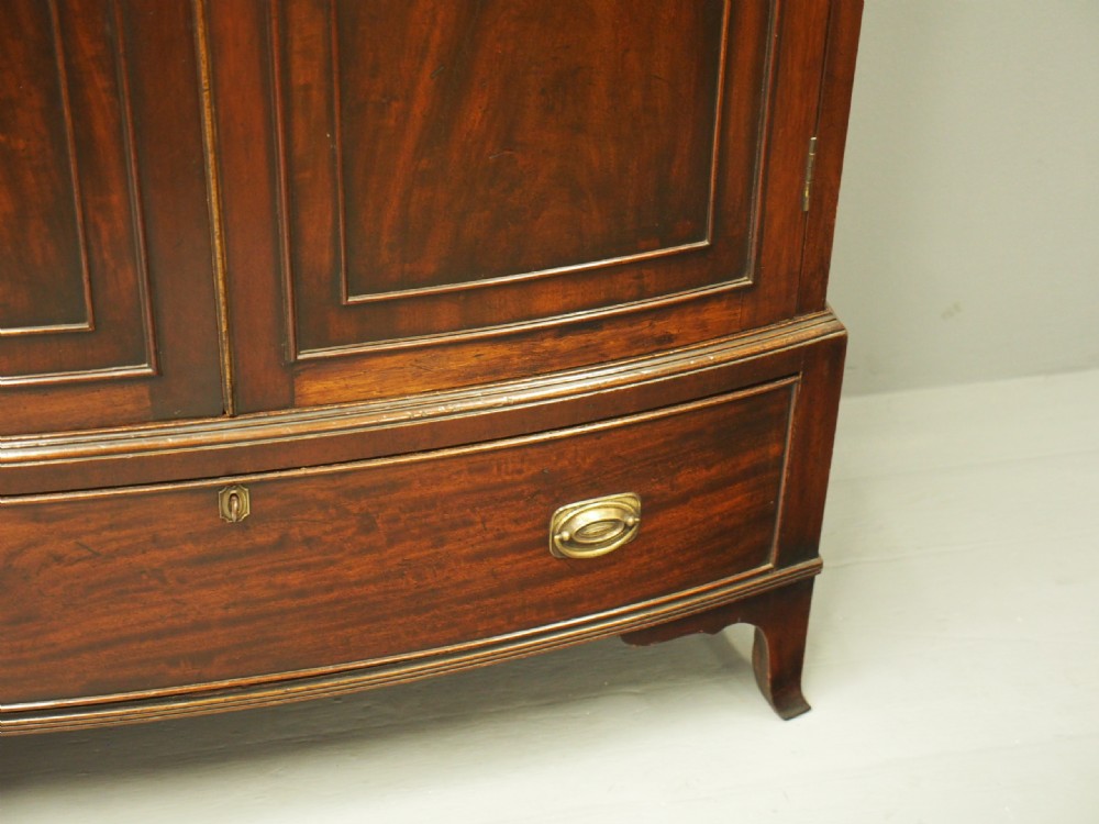 Georgian Style Mahogany Bow Front Wardrobe View VIII