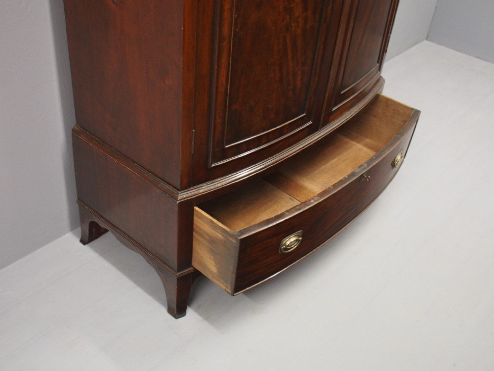 Georgian Style Mahogany Bow Front Wardrobe View XV