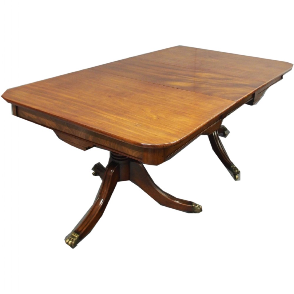 Regency Mahogany Pedestal Dining Table with 1 Leaf