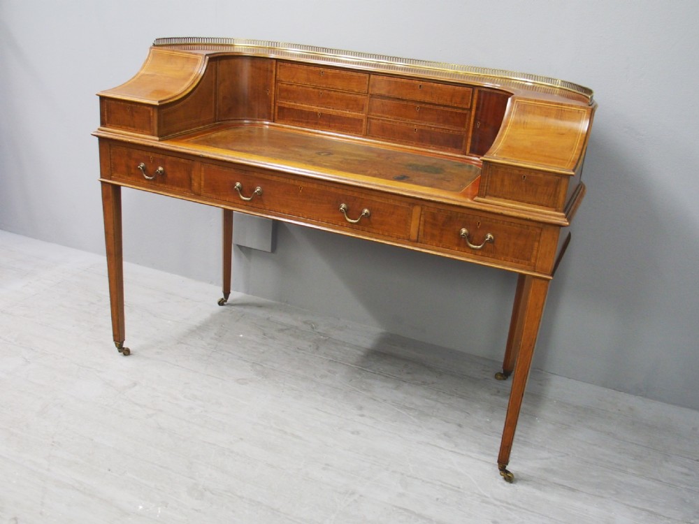 Carlton House Desk by Gillows of Lancaster View III