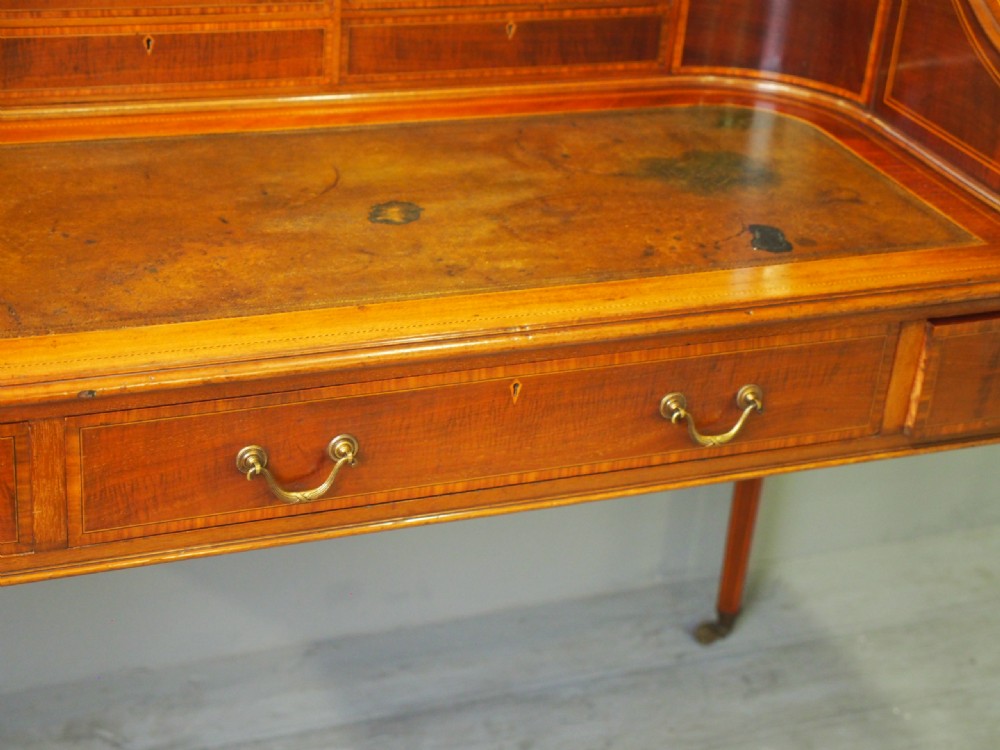 Carlton House Desk by Gillows of Lancaster View IX