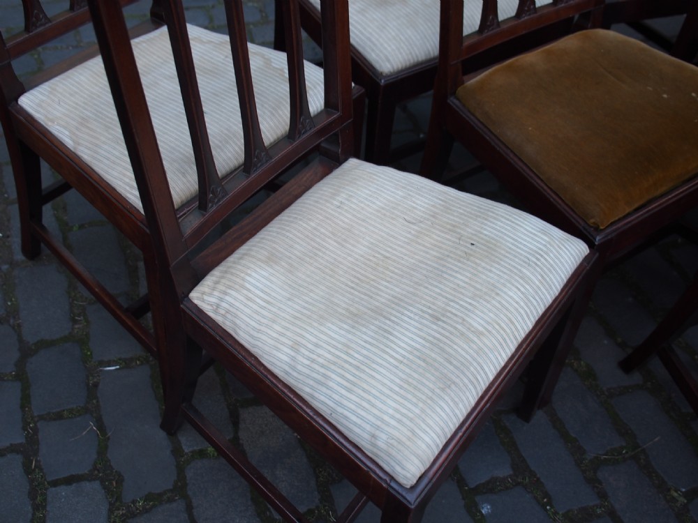 Set of 12 Scottish George III Mahogany Dining Chairs View XIV