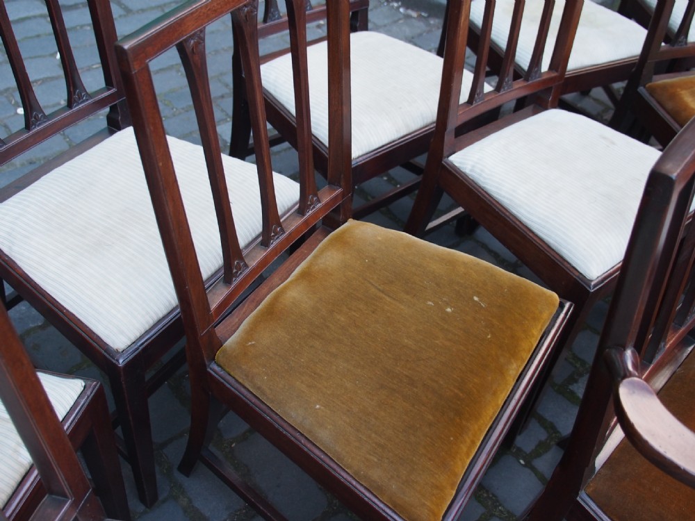 Set of 12 Scottish George III Mahogany Dining Chairs View XV