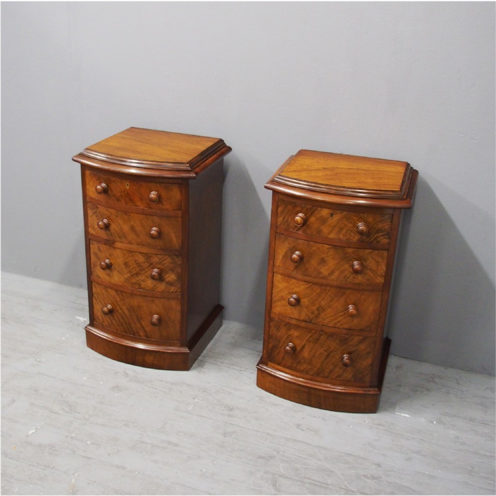 Pair of Victorian Bow Front Bedsides