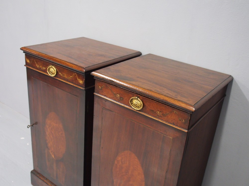 Pair of Georgian Mahogany Cabinets or Pedestals View V