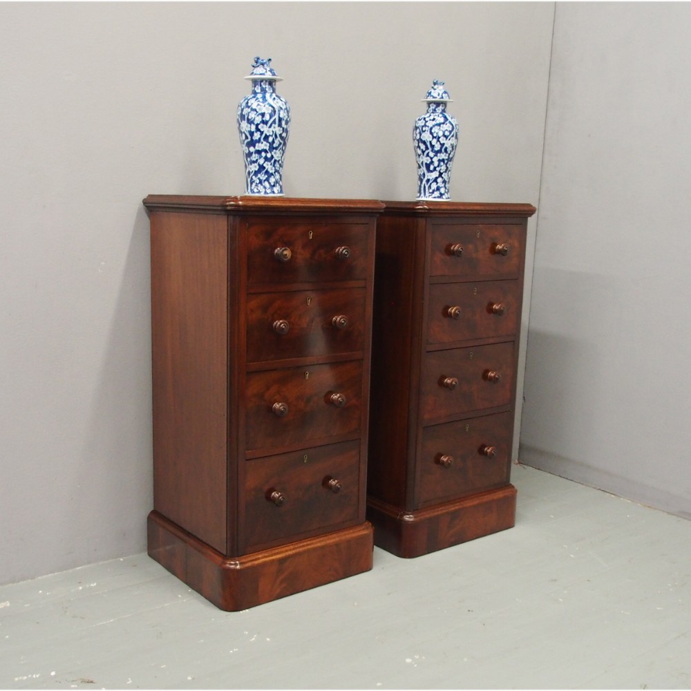 Pair of Victorian Wellington-Style Mahogany Chests or Bedsides