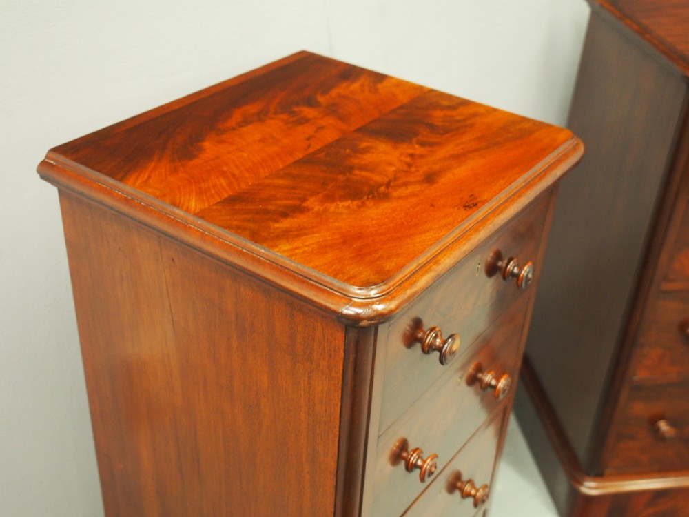 Pair of Victorian Wellington-Style Mahogany Chests or Bedsides View V