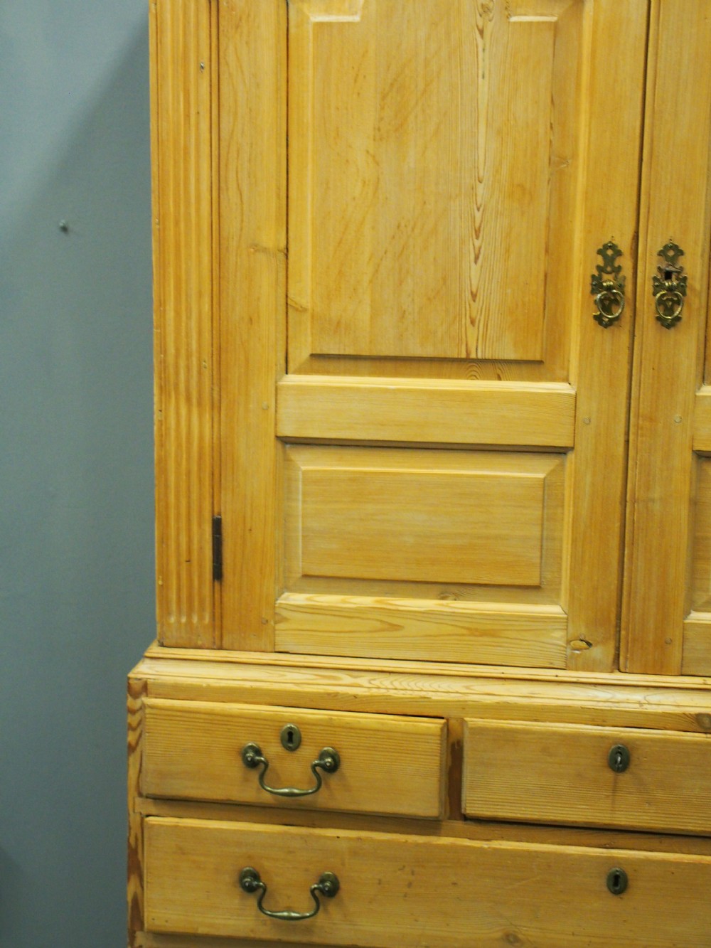 George III Pitch Pine Press View IV