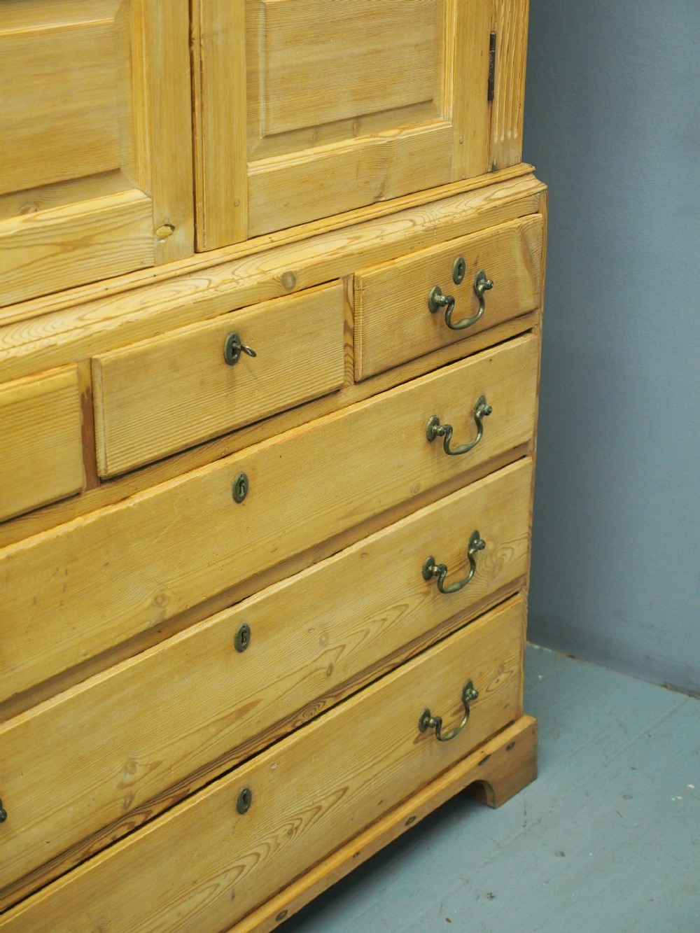 George III Pitch Pine Press View X