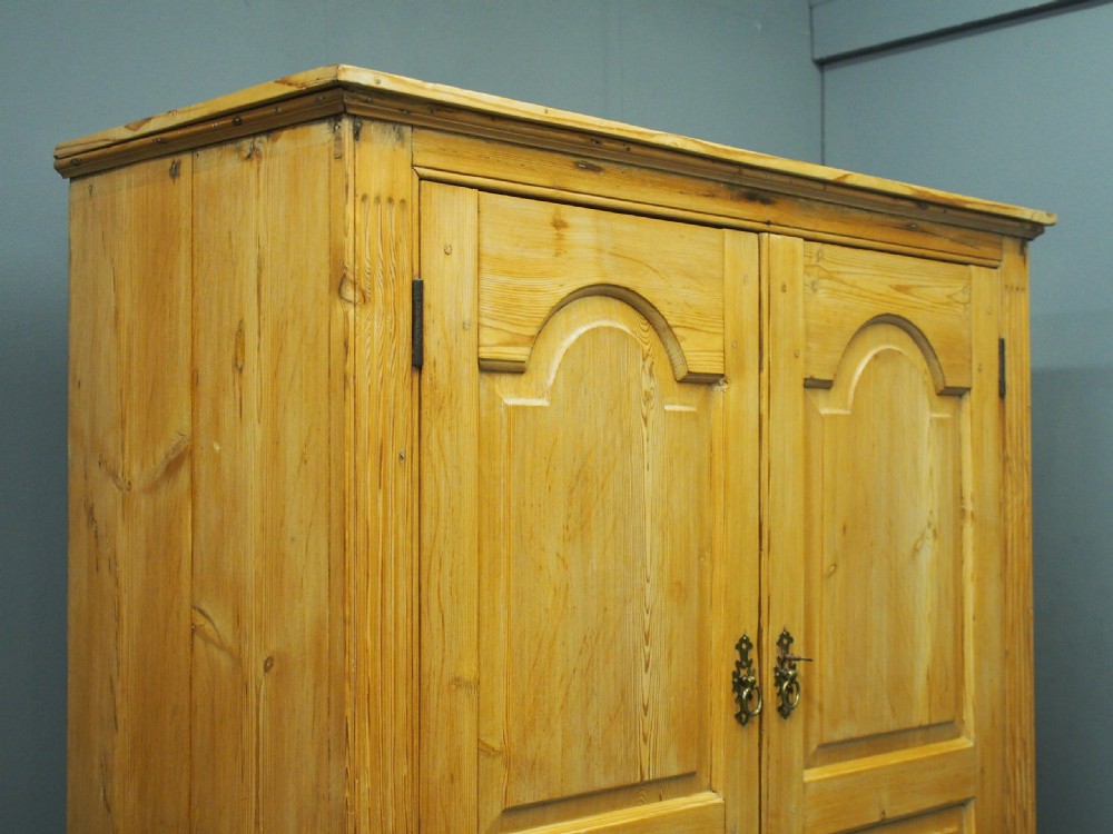 George III Pitch Pine Press View XIII