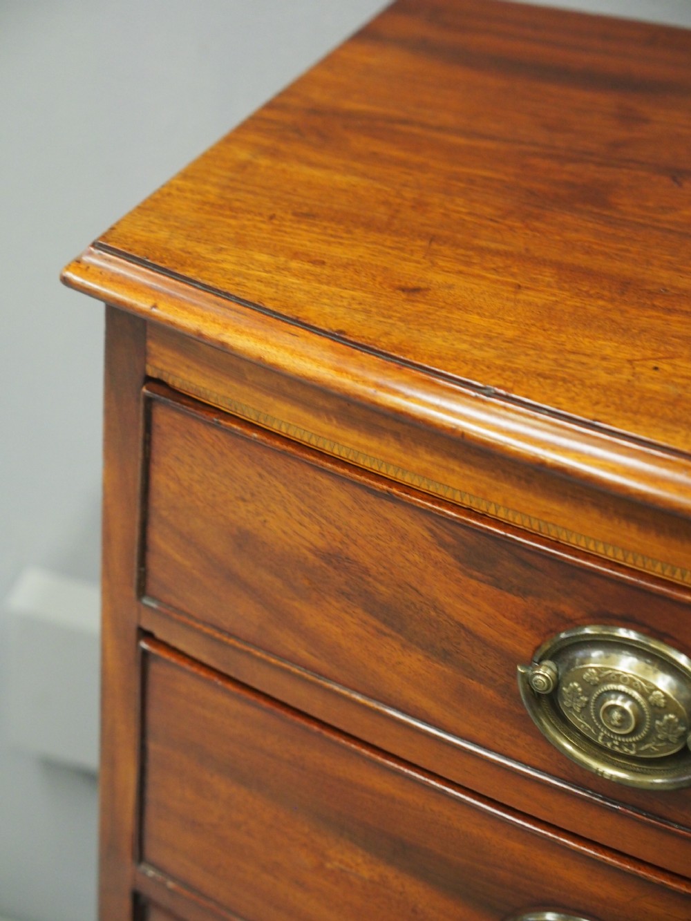 Sheraton Style Bowfront Mahogany Chest of Drawers View IX