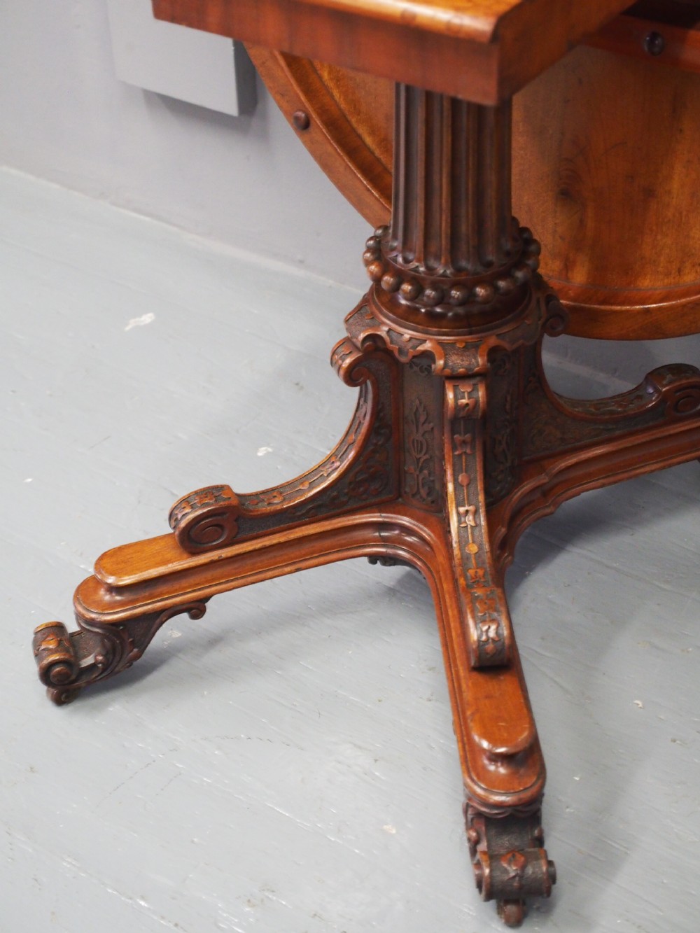 Victorian Burr Walnut Oval Breakfast Table View V