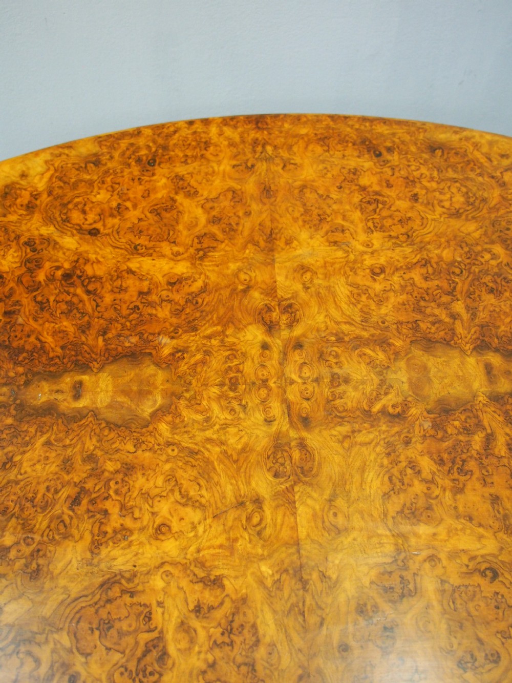 Victorian Burr Walnut Oval Breakfast Table View XVI