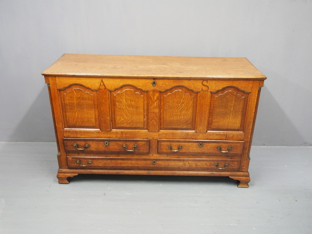 George III Mule Chest View IV