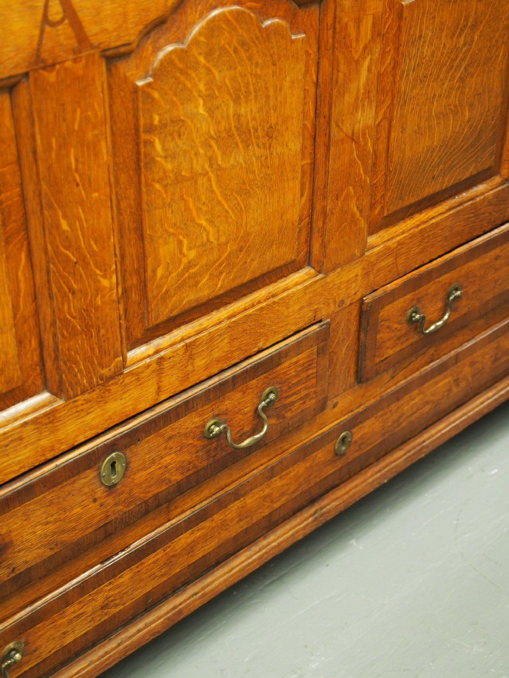 George III Mule Chest View VIII