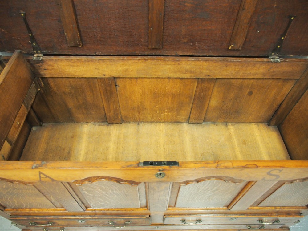 George III Mule Chest View XIV