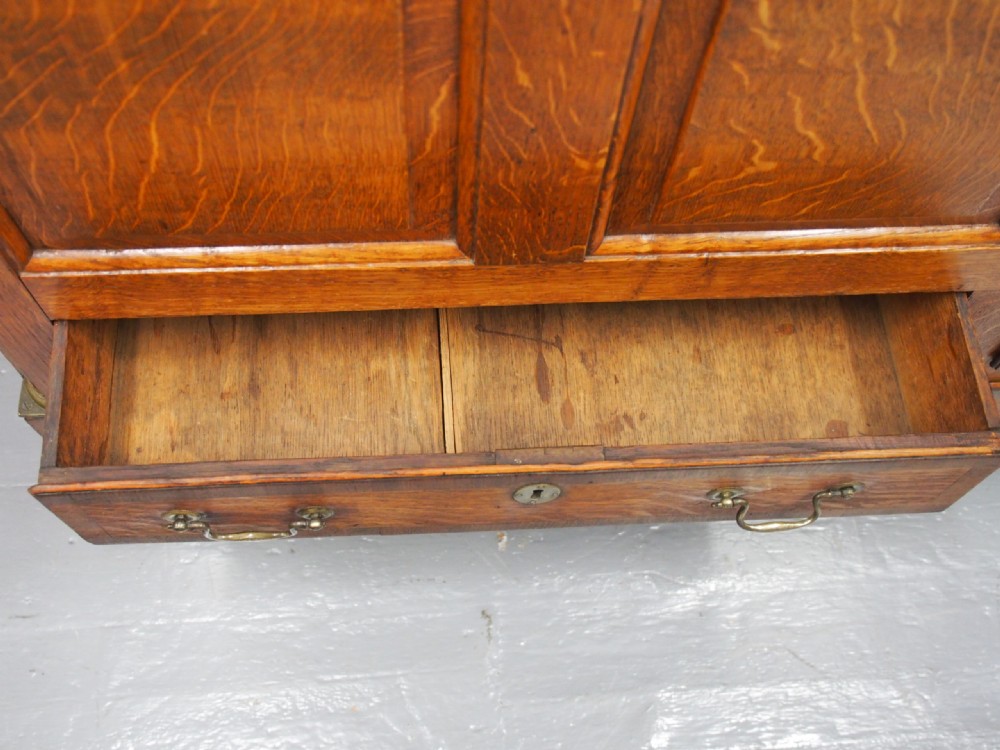 George III Mule Chest View XVI